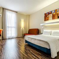 Hotel Nexh Zaragoza 