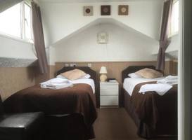 Andora Guest House 