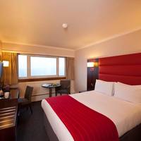 Glasgow Pond Hotel 