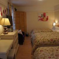 Athena Guest House 