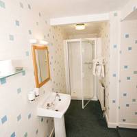 Nethercliffe Hotel 