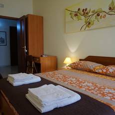 B&B Piazza 300mila 