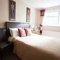 Barons Court Hotel 