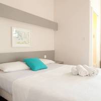 Little Lodge Hotel 
