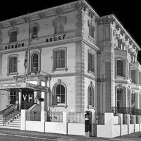 Vernon Guesthouse 