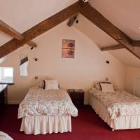 Ecclefechan Hotel 