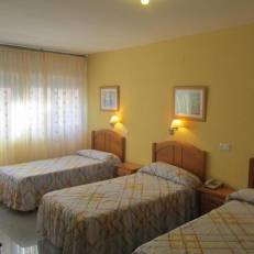 Hostal Al-Qazeres 
