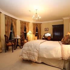 Brook Manor Lodge 