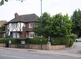 Tudor Lodge Hotel 