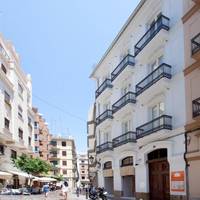 Cosy Rooms Embajador (ex.DingDong Palacete)