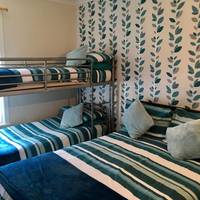 Greenmount Hotel 