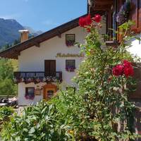 Debra Park Hotel 