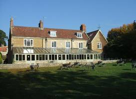 East Ayton Lodge 