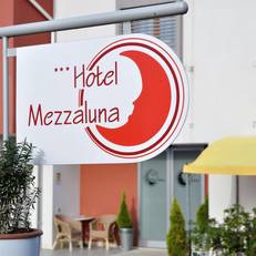 Hotel Mezzaluna 