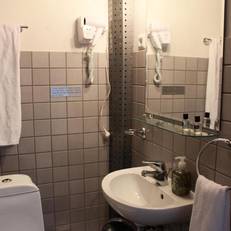 4th Floor Hotel 