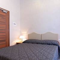 Collina Suites 