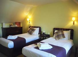 Loch Ness Inn 