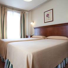 Hotel Azofra 