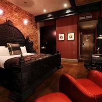 Velvet Hotel 