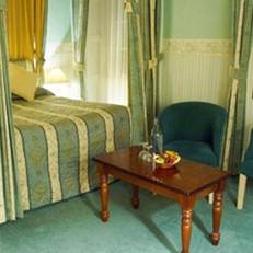 Glebe Hotel 