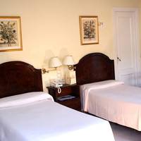 Hotel Abril 