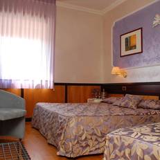 Benny Hotel 