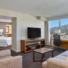 Hilton Los Angeles North-Glendale & Executive Meeting Center 