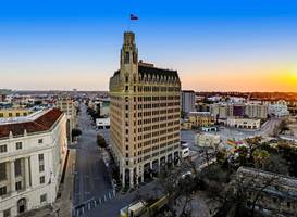 The Emily Morgan San Antonio - a DoubleTree by Hilton Hotel 