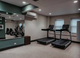 The Tremont Chicago Hotel at Magnificent Mile