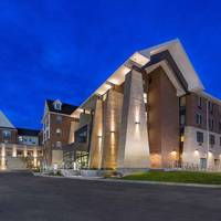 University Guest House & Conference Center 