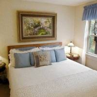 North Lodge on Oakland Bed and Breakfast 
