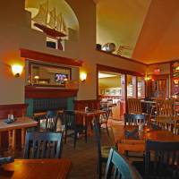 Spinnakers Gastro Brewpub & GuestHouses 