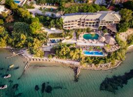 Gloria Maris Hotel Suites and Villa 