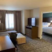 Staybridge Suites - Calgary Airport 