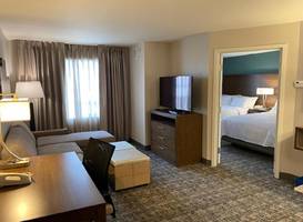 Staybridge Suites - Calgary Airport 