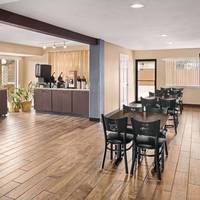 Ramada San Antonio Sea World Area 