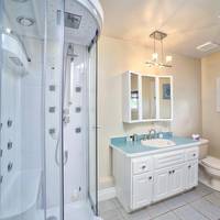 Above the Beach Bed and Breakfast 