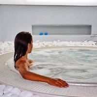 Yades Suites - Apartments & Spa 