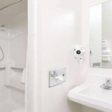 Microtel Inn & Suites Anchorage 