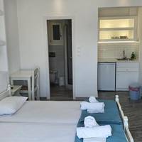 Augusta Studios & Apartments 