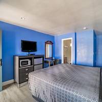 The Monterey Fireplace Inn 