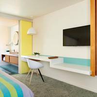 Beverly Laurel Motor Hotel 