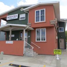 Netty's Nest Visitor Lodge 