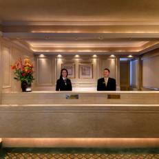 Royal Scot Hotel & Suites 
