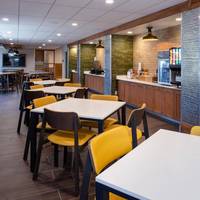 Clarion Hotel Bakersfield 