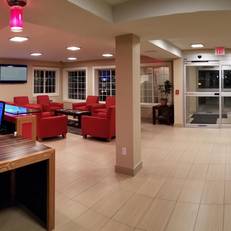 Red River Lodge & Suites 
