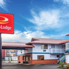 Travelodge Everett Mall 