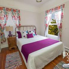 Seaside Vacation Homes 