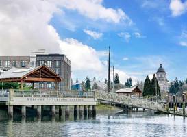 Phoenix Inn and Suites 