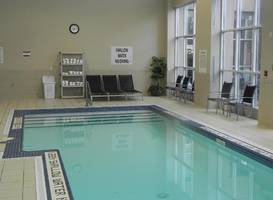 London Hotel & Suites 